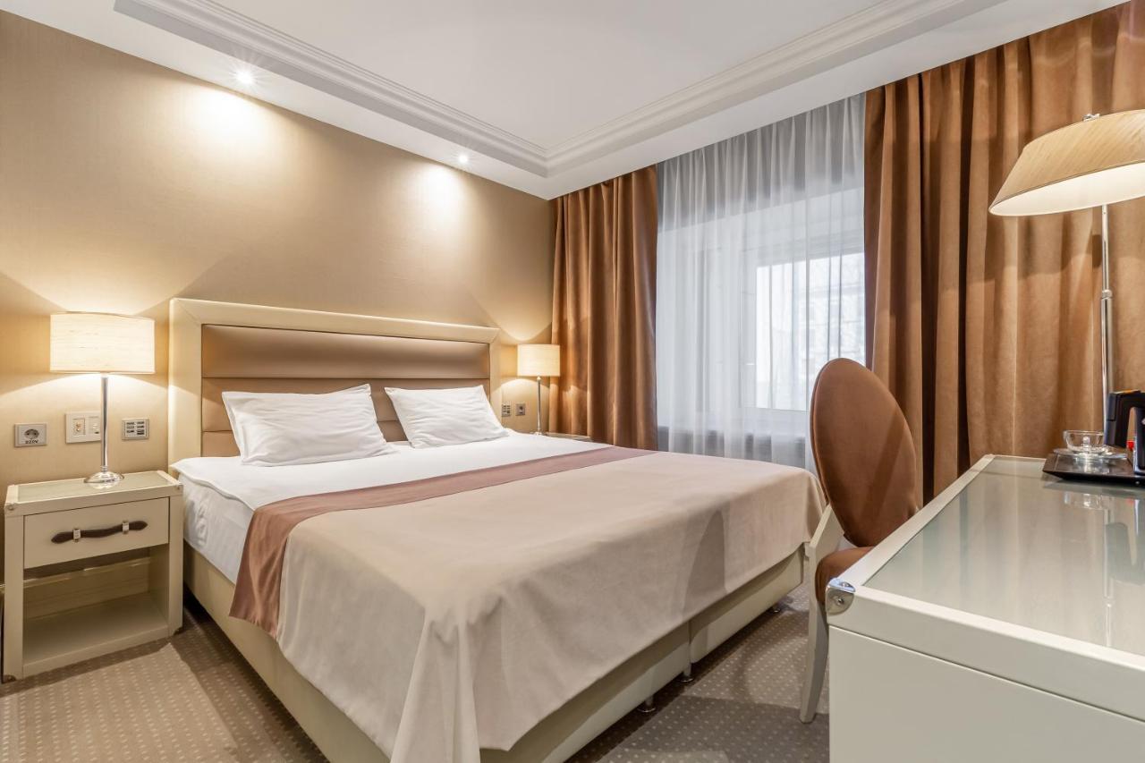 Maidan Palace Hotel Kiev Buitenkant foto