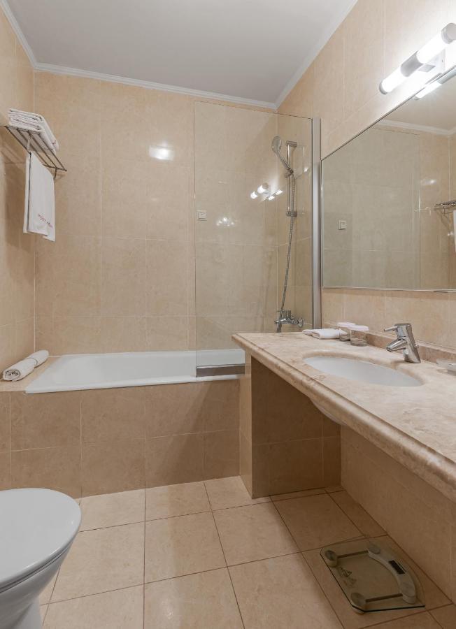 Maidan Palace Hotel Kiev Buitenkant foto