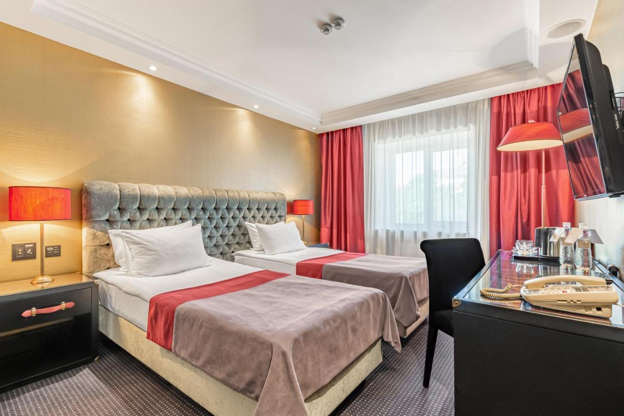 Maidan Palace Hotel Kiev Buitenkant foto