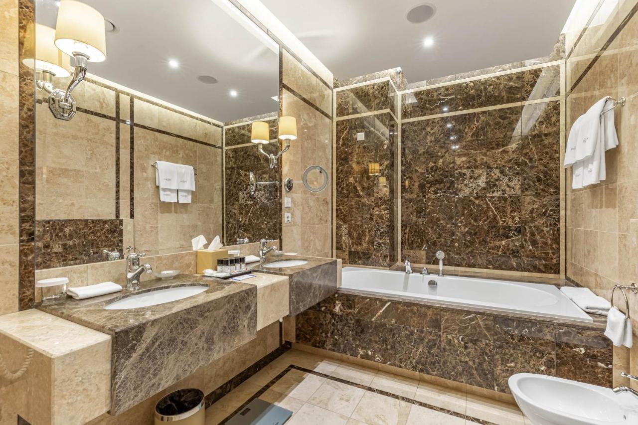 Maidan Palace Hotel Kiev Buitenkant foto