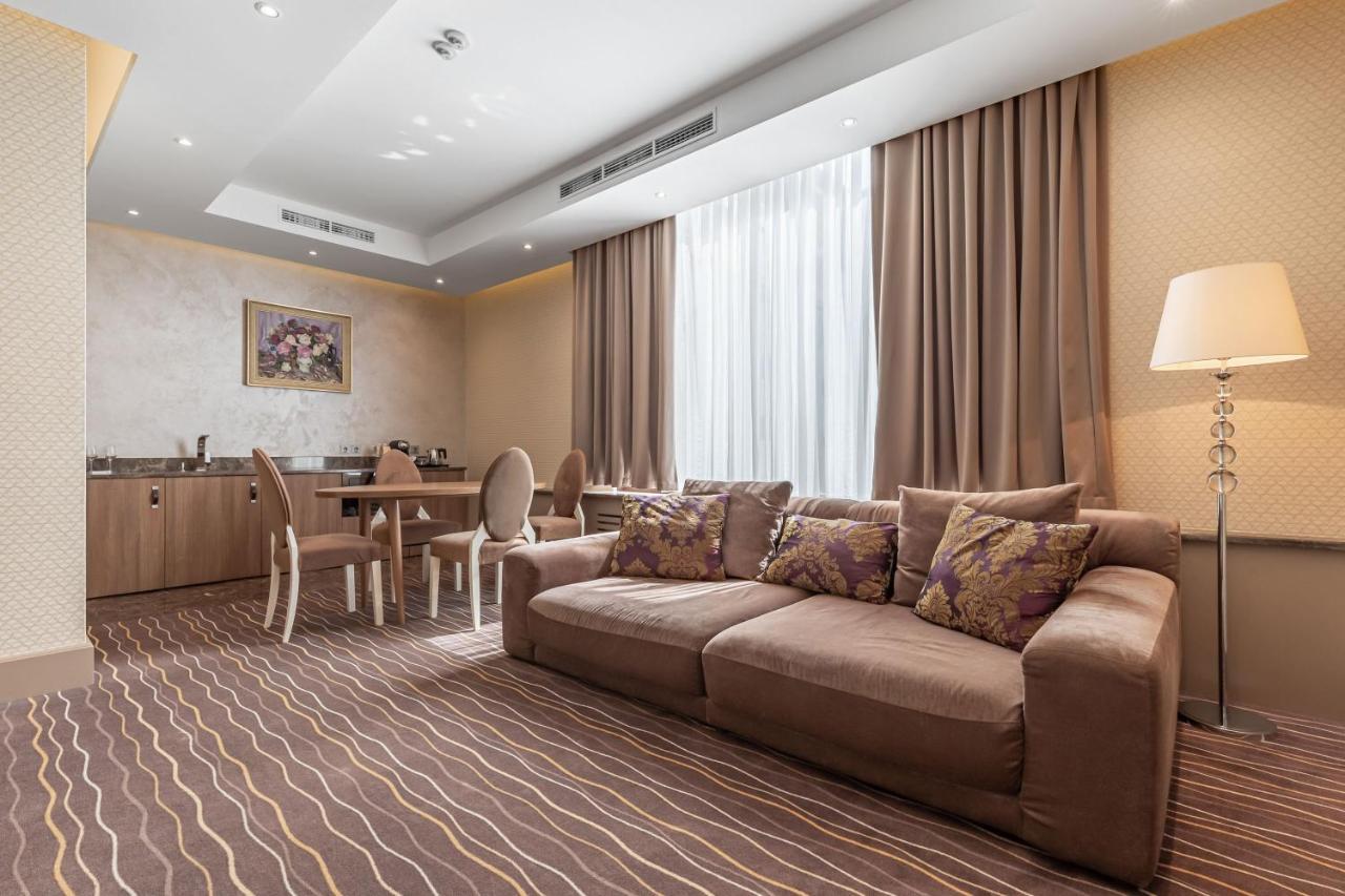 Maidan Palace Hotel Kiev Buitenkant foto